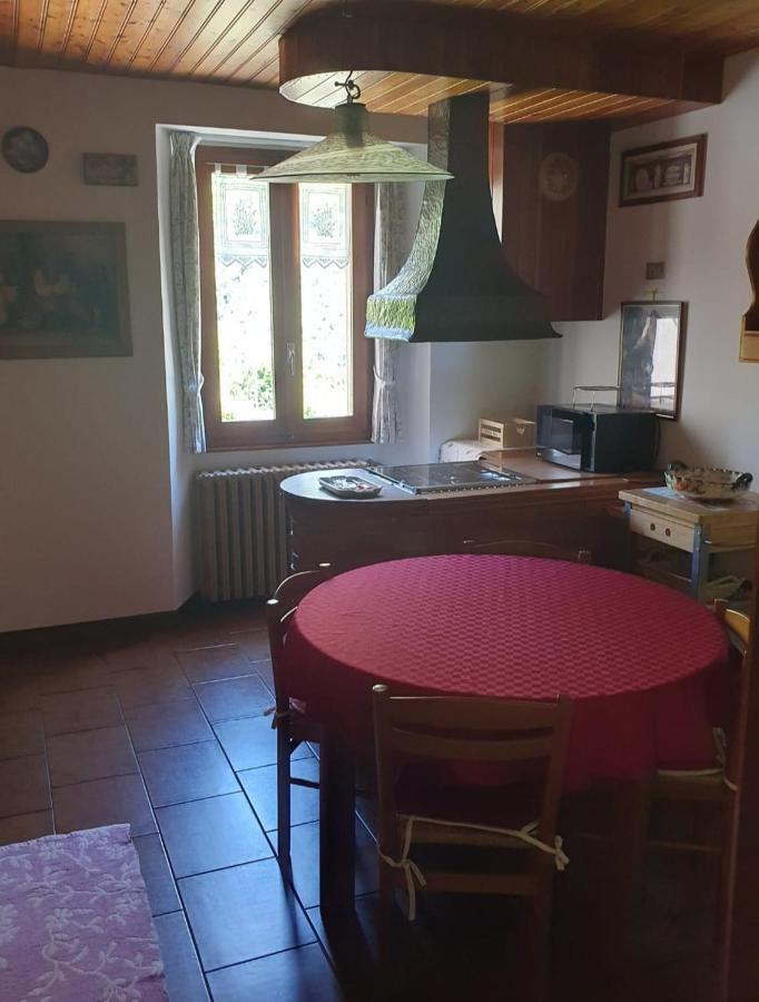 La Casa Rosa Villa Sernio ภายนอก รูปภาพ