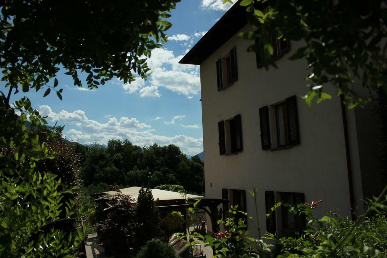 La Casa Rosa Villa Sernio ภายนอก รูปภาพ